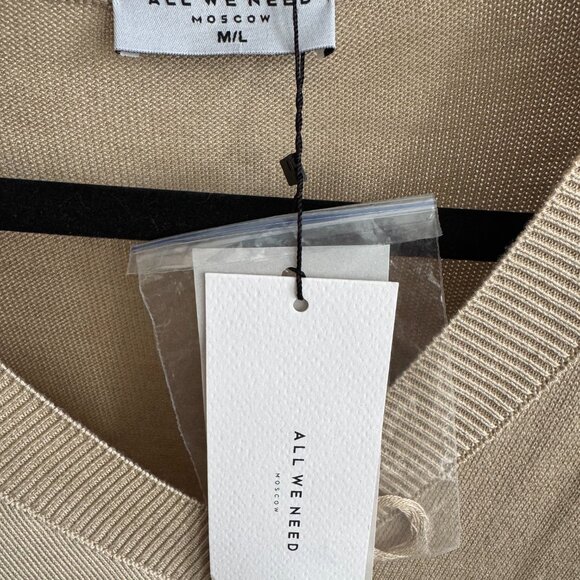 All We Need Size M/L - Picture 3 of 4